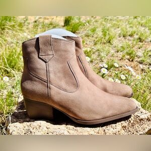 Seychelles Women's Upside Western Leather Booties